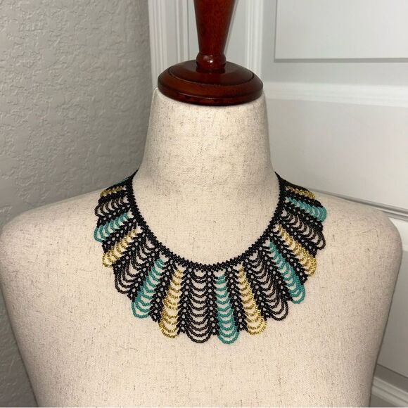 Hamaca Beaded Statement “Peacock” Magnetic Clasp Closure Bib Necklace - Picture 1 of 5